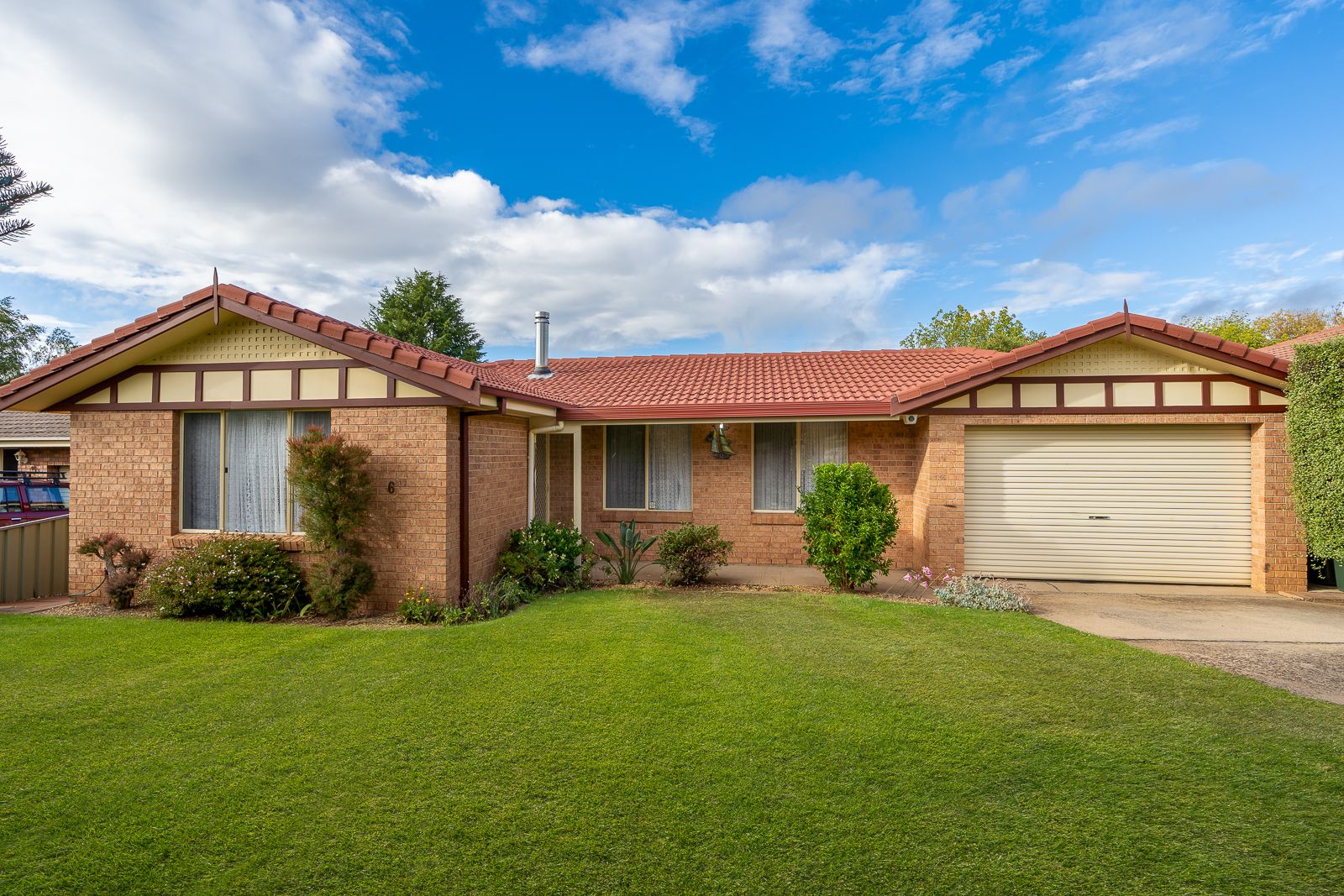 3 bedrooms House in 6 Rosewood Avenue ORANGE NSW, 2800