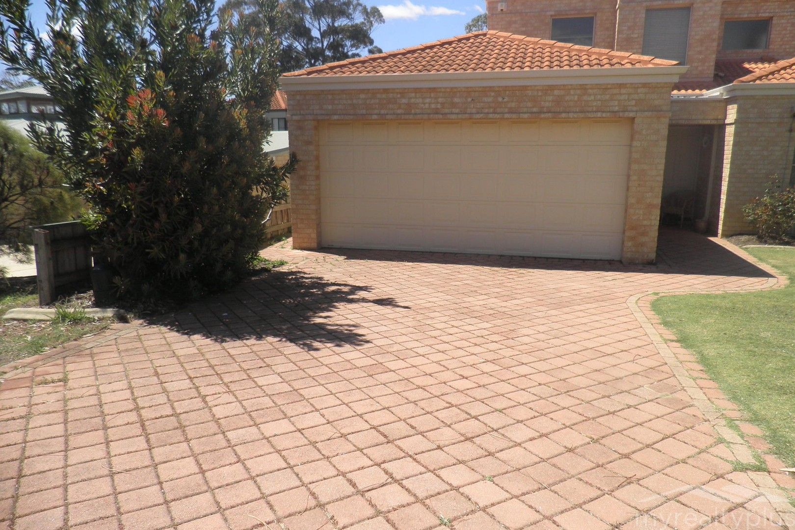 4 bedrooms House in 42 Ullapool Road MOUNT PLEASANT WA, 6153