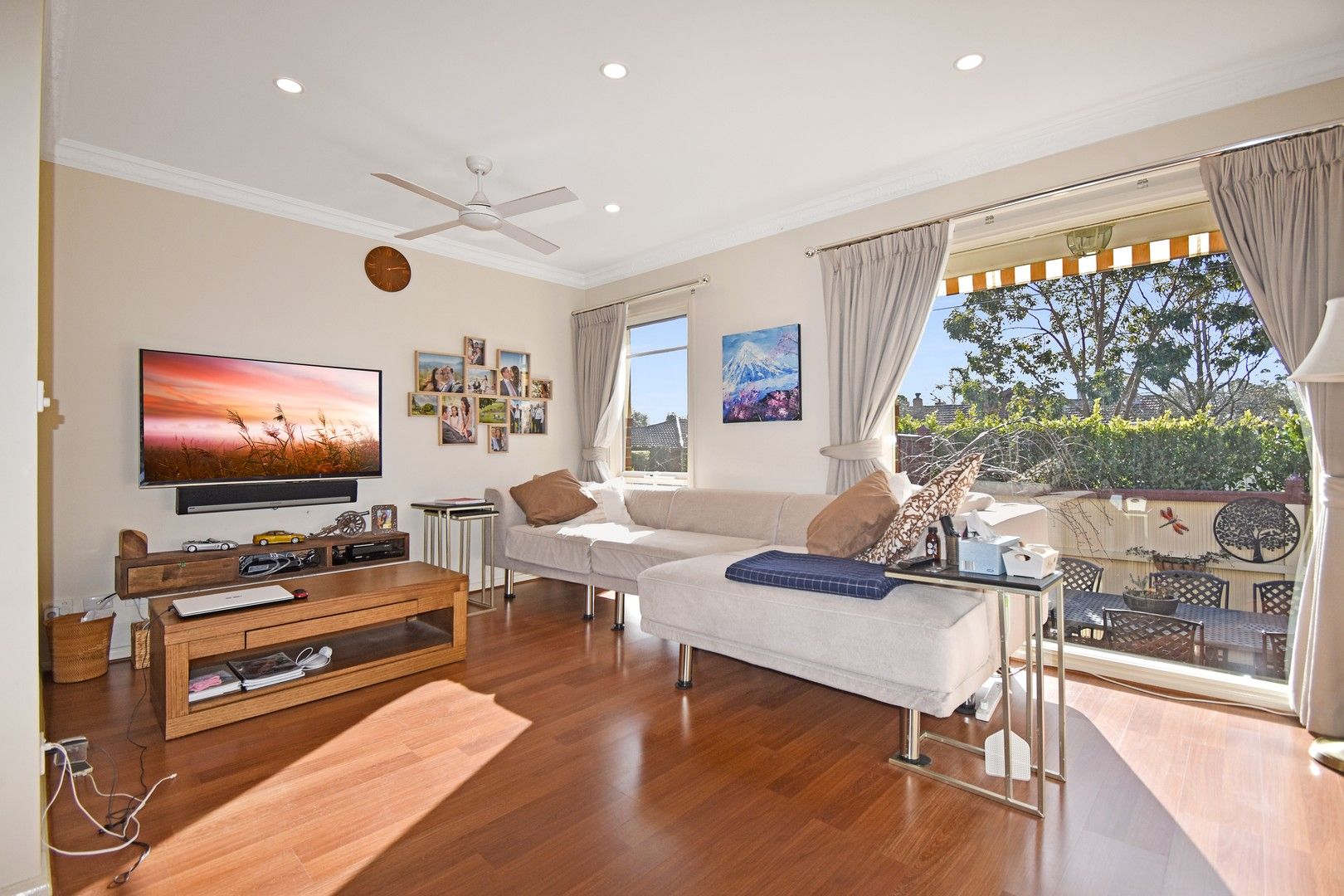 2 bedrooms Apartment / Unit / Flat in 1/4 Walker Avenue MITCHAM VIC, 3132