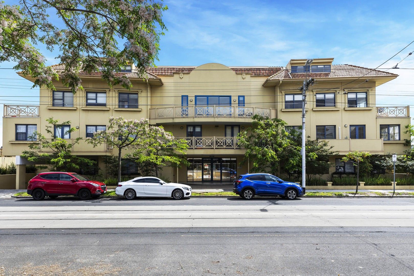 1 bedrooms Apartment / Unit / Flat in 37/1083-1089 Glen Huntly Road GLEN HUNTLY VIC, 3163