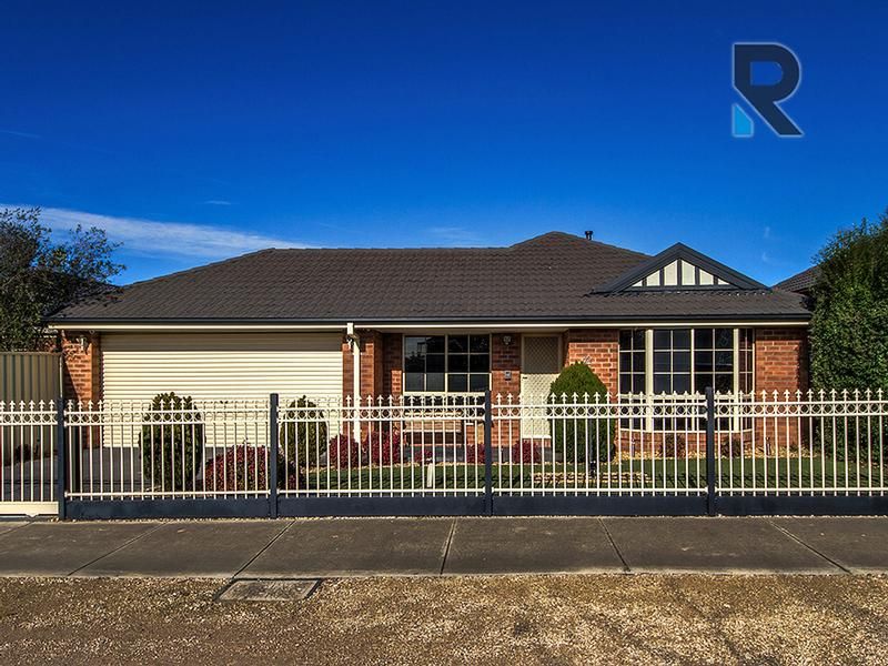 18 Dewvale Place, Craigieburn VIC 3064, Image 0