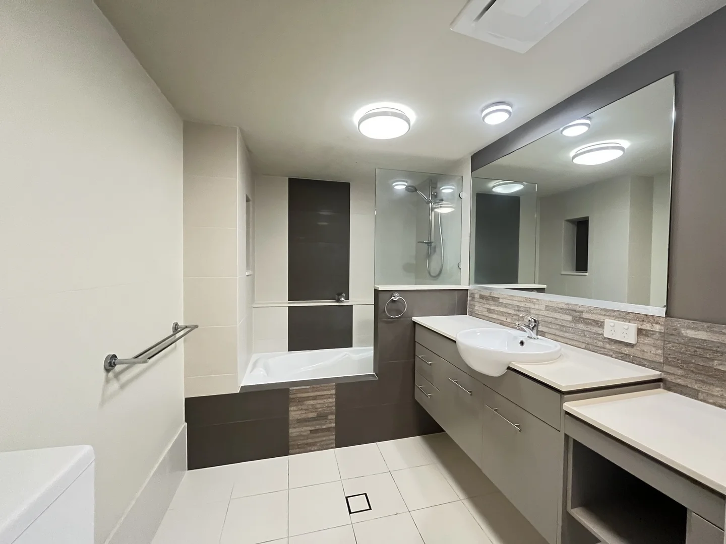 Additional image 12 of 6/20 Lawson Street, Southport QLD 4215