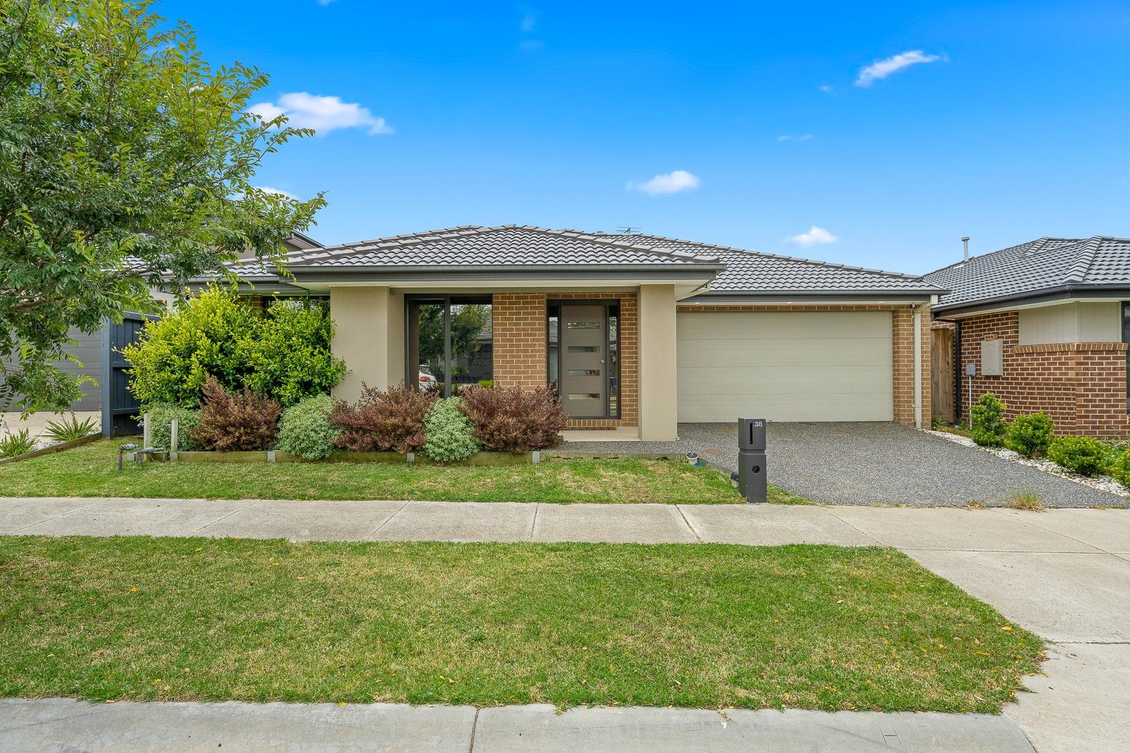 4 bedrooms House in 38 Chesney Circuit CLYDE VIC, 3978