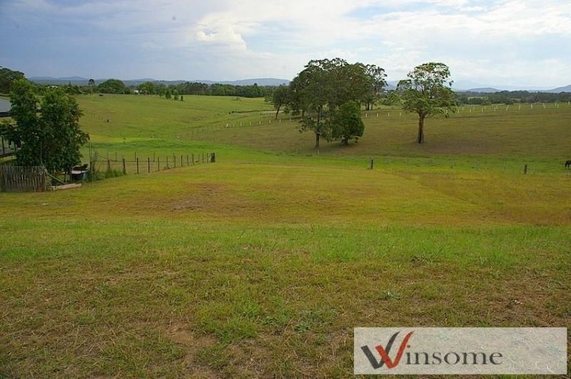 11 Springfields Drive, GREENHILL NSW 2440, Image 1