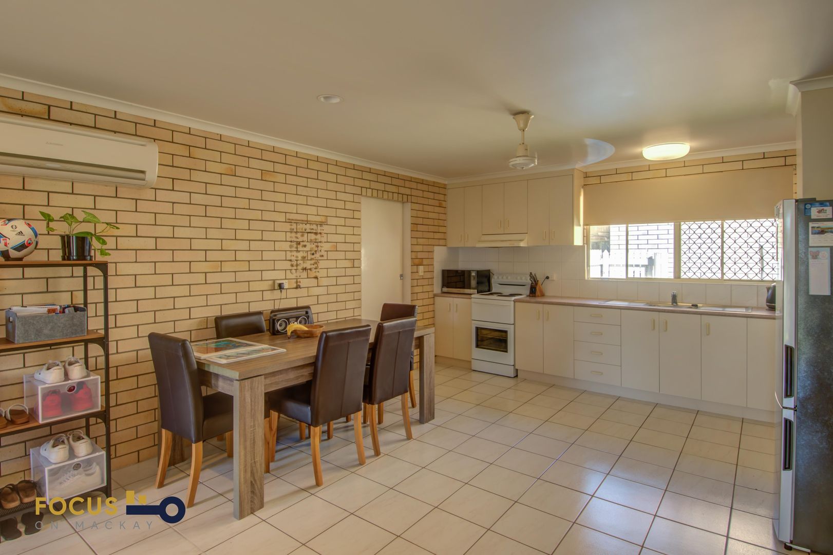 25 Frank Cowley Drive, Glenella QLD 4740, Image 2