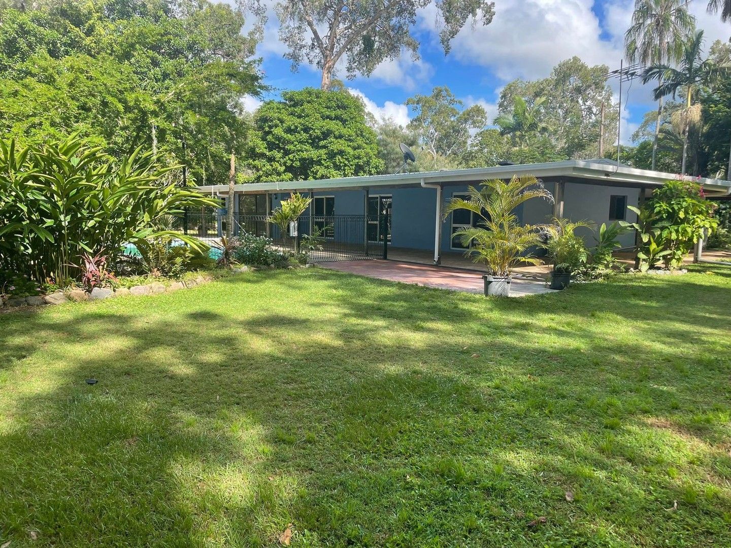 5 Theresa Court, Armstrong Beach QLD 4737, Image 0
