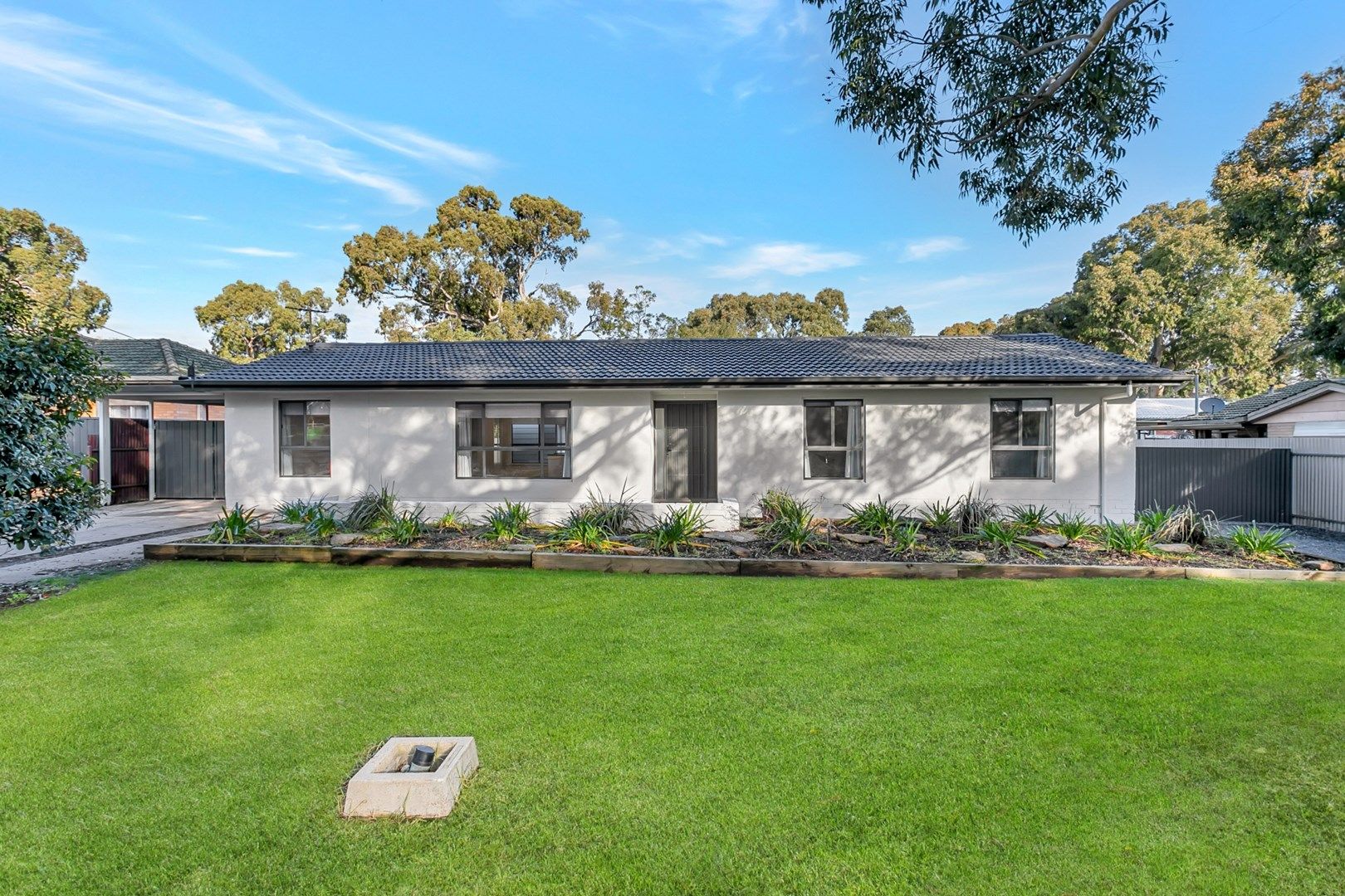 4 bedrooms House in 102 Wheatsheaf Road MORPHETT VALE SA, 5162
