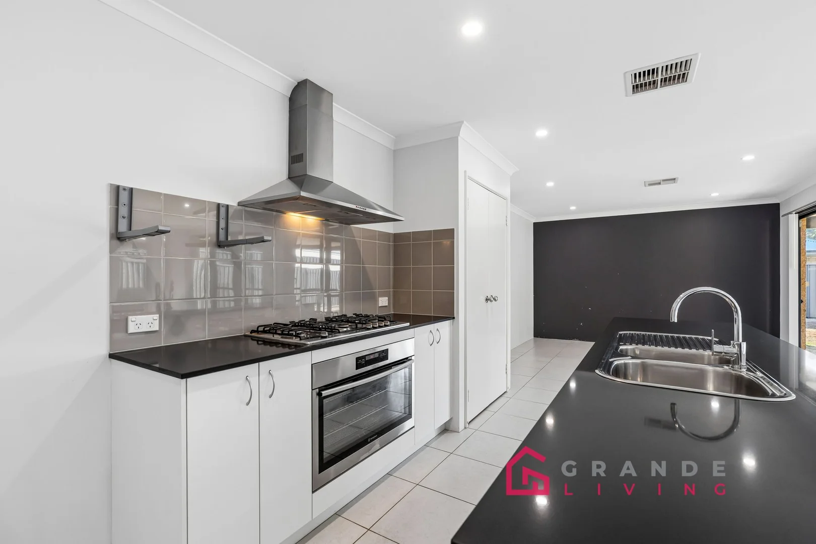 Additional image 14 of 29 Narran Street, Hilbert WA 6112