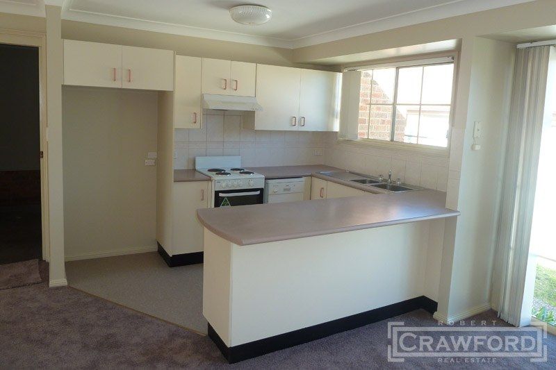 2/12 Pangari Place, Lambton NSW 2299, Image 2