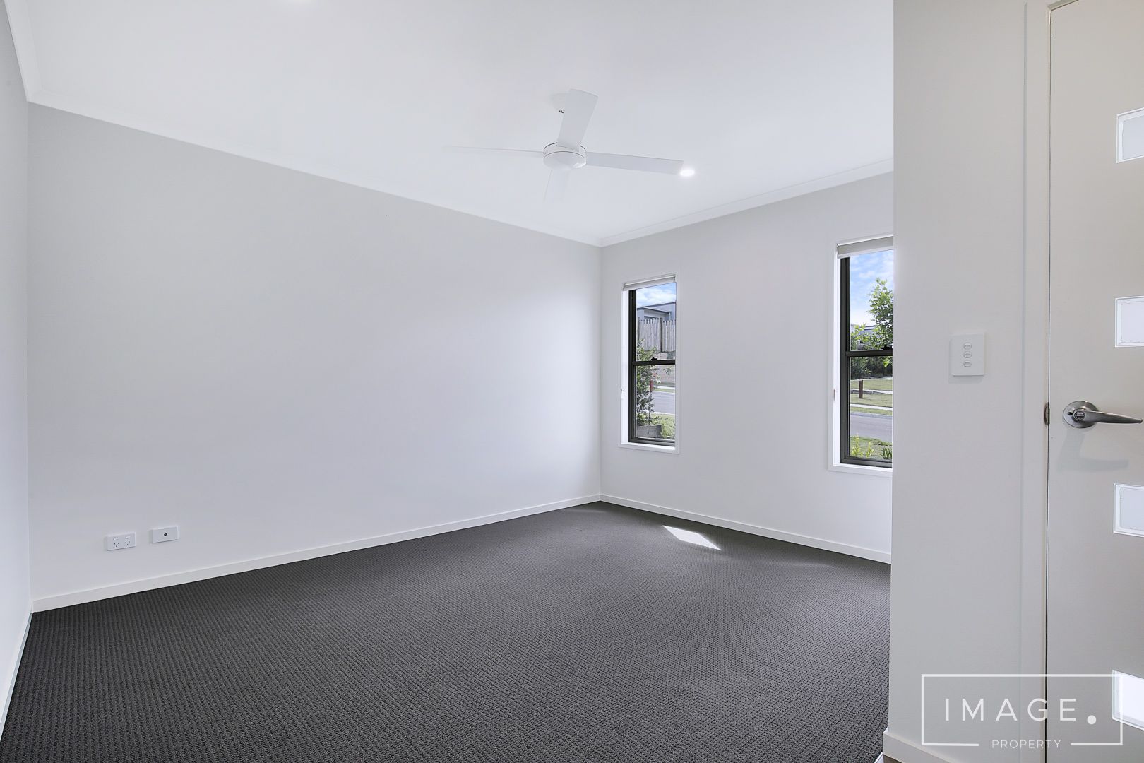 10 Wilby St, Flagstone QLD 4280, Image 1