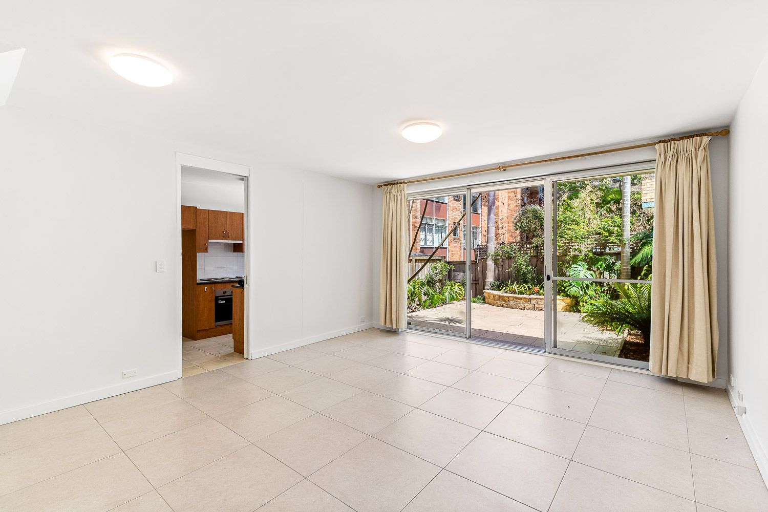 2 bedrooms Apartment / Unit / Flat in 10/2 Palmer Street ARTARMON NSW, 2064