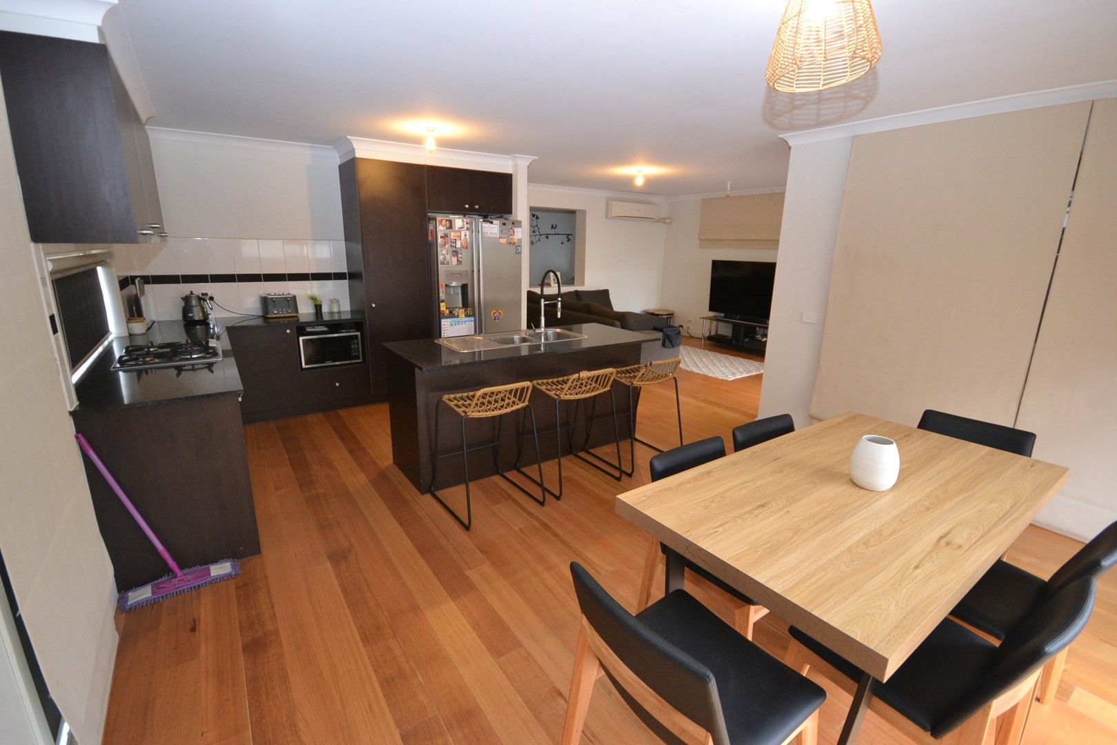 3 bedrooms House in 15 Bridie Street DEER PARK VIC, 3023