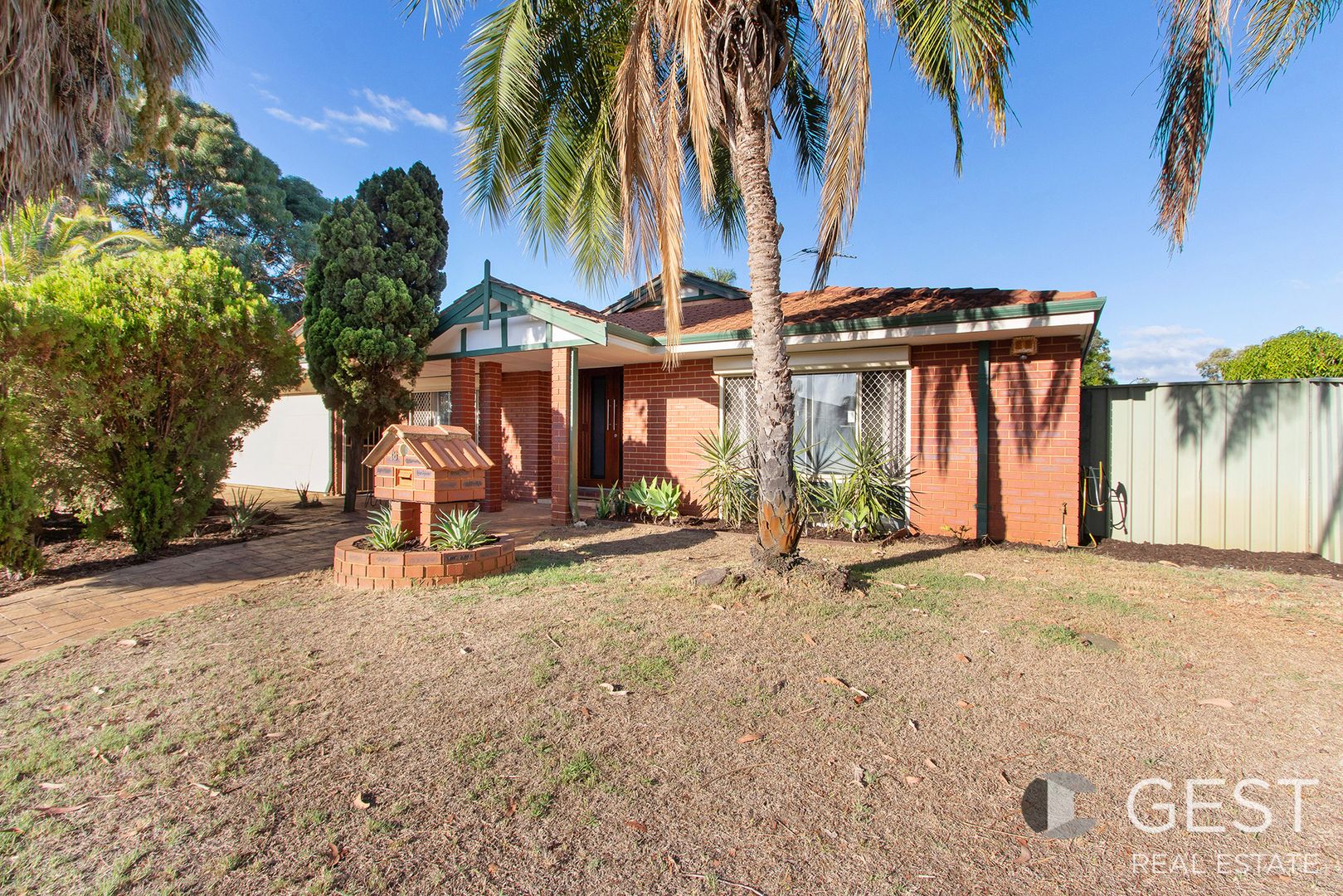 16 TURSTIN GLEN, Kiara WA 6054, Image 1