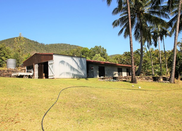 2 Louise Court, Rossville QLD 4895