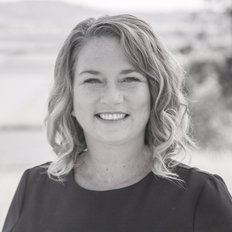 Elders Real Estate Tweed Valley - Amy Rosser