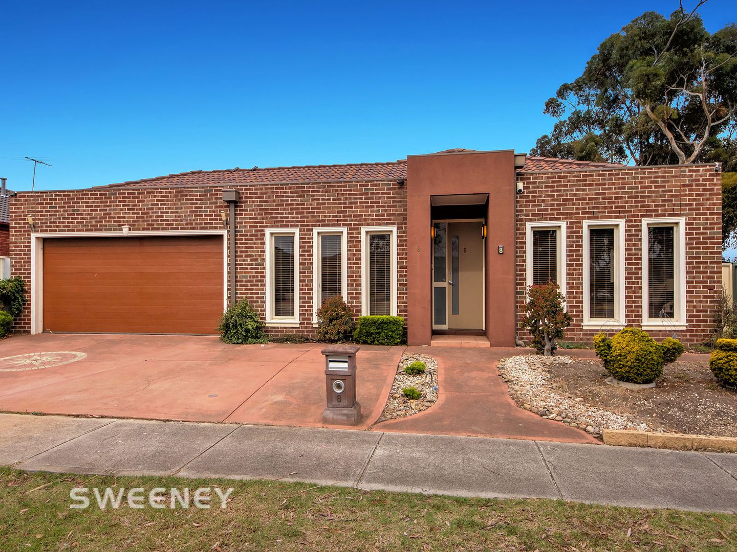 8 Breadalbane Avenue, Cairnlea Property History & Address Research