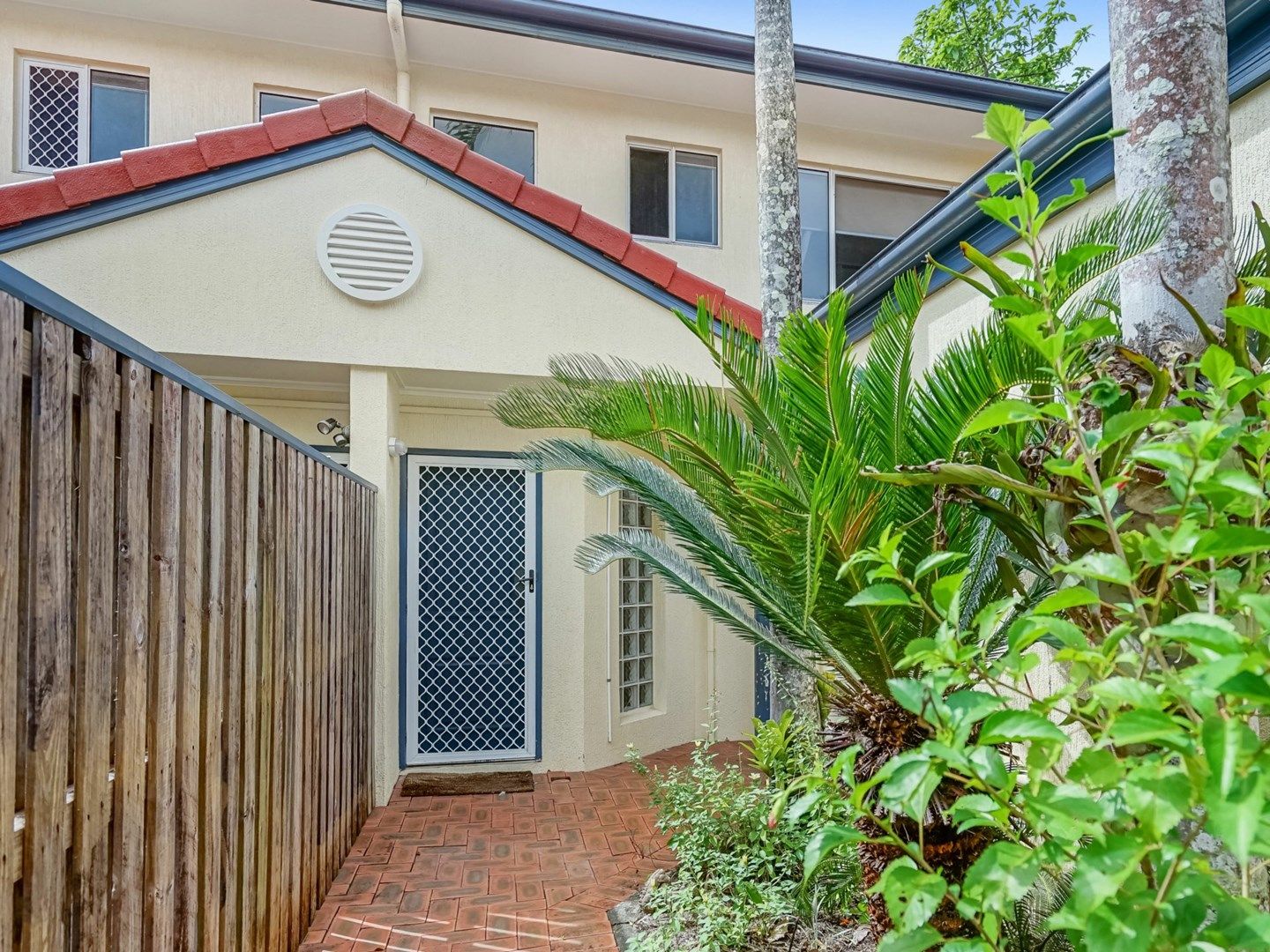 1/64 Charles Street, Manunda QLD 4870, Image 0