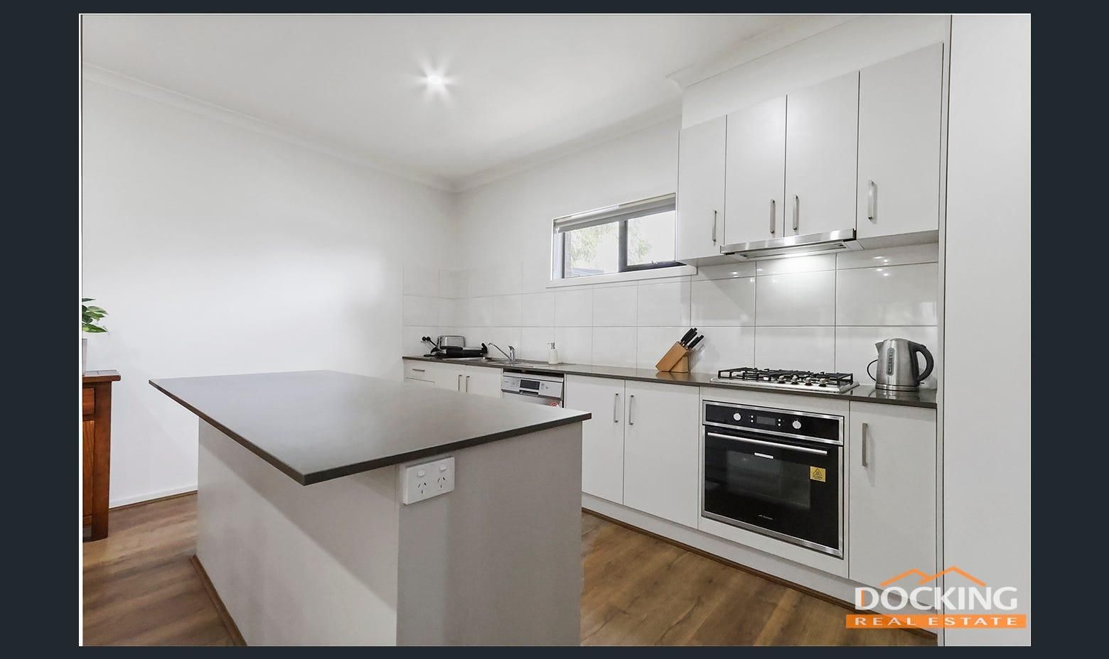 4 bedrooms Townhouse in 13 Webb Court VERMONT VIC, 3133