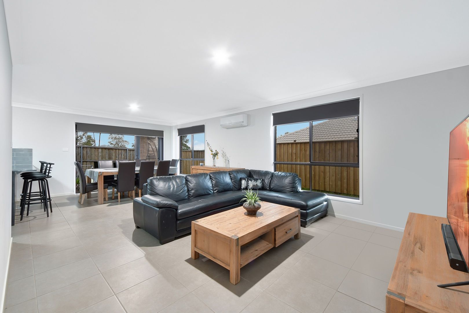 23 Dowie Drive, Claymore NSW 2559, Image 1