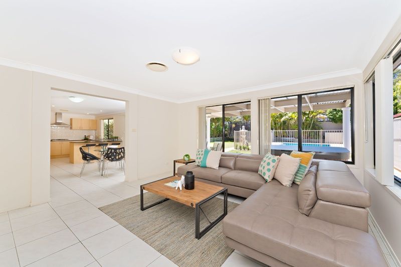 28 Willarong Road, Caringbah NSW 2229, Image 2