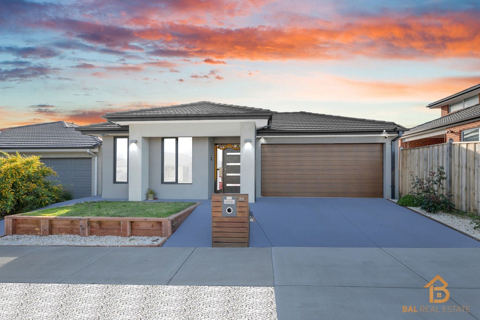 4 bedrooms House in 20 Efficient Avenue MOUNT DUNEED VIC, 3217