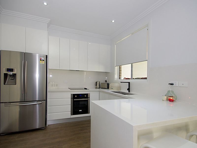 25A Eillen Street, Picnic Point NSW 2213, Image 2