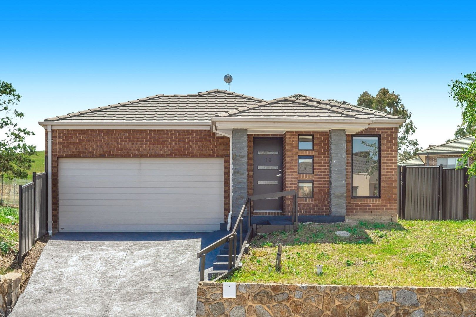 12 Koomba Crescent (Greenvale Lakes), Roxburgh Park VIC 3064, Image 0