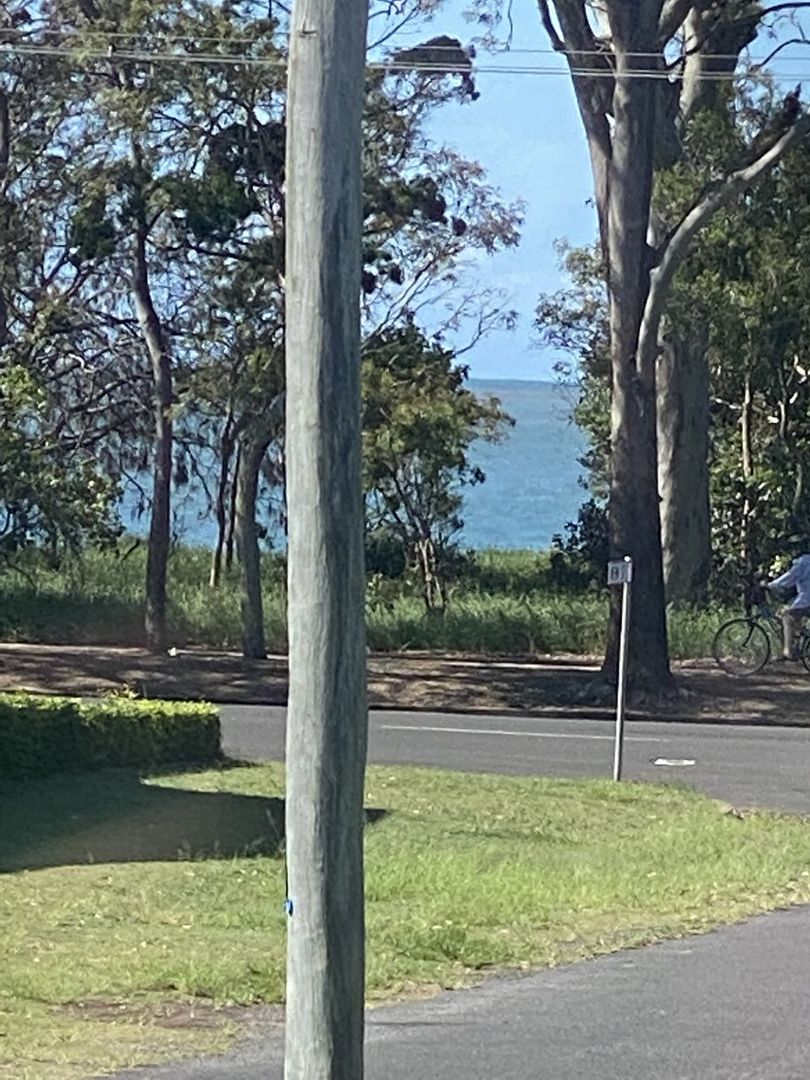 3 bedrooms Townhouse in 3/190 Cypress Street URANGAN QLD, 4655