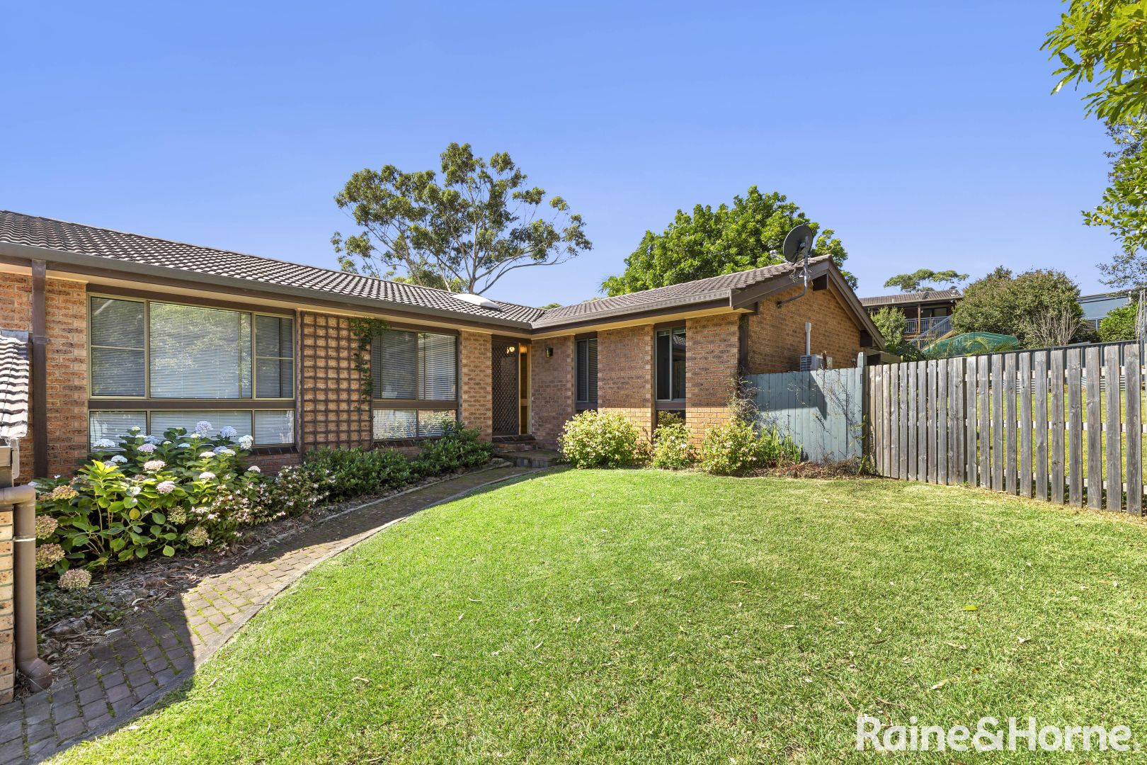 2 Ross Avenue, Narrawallee NSW 2539, Image 1