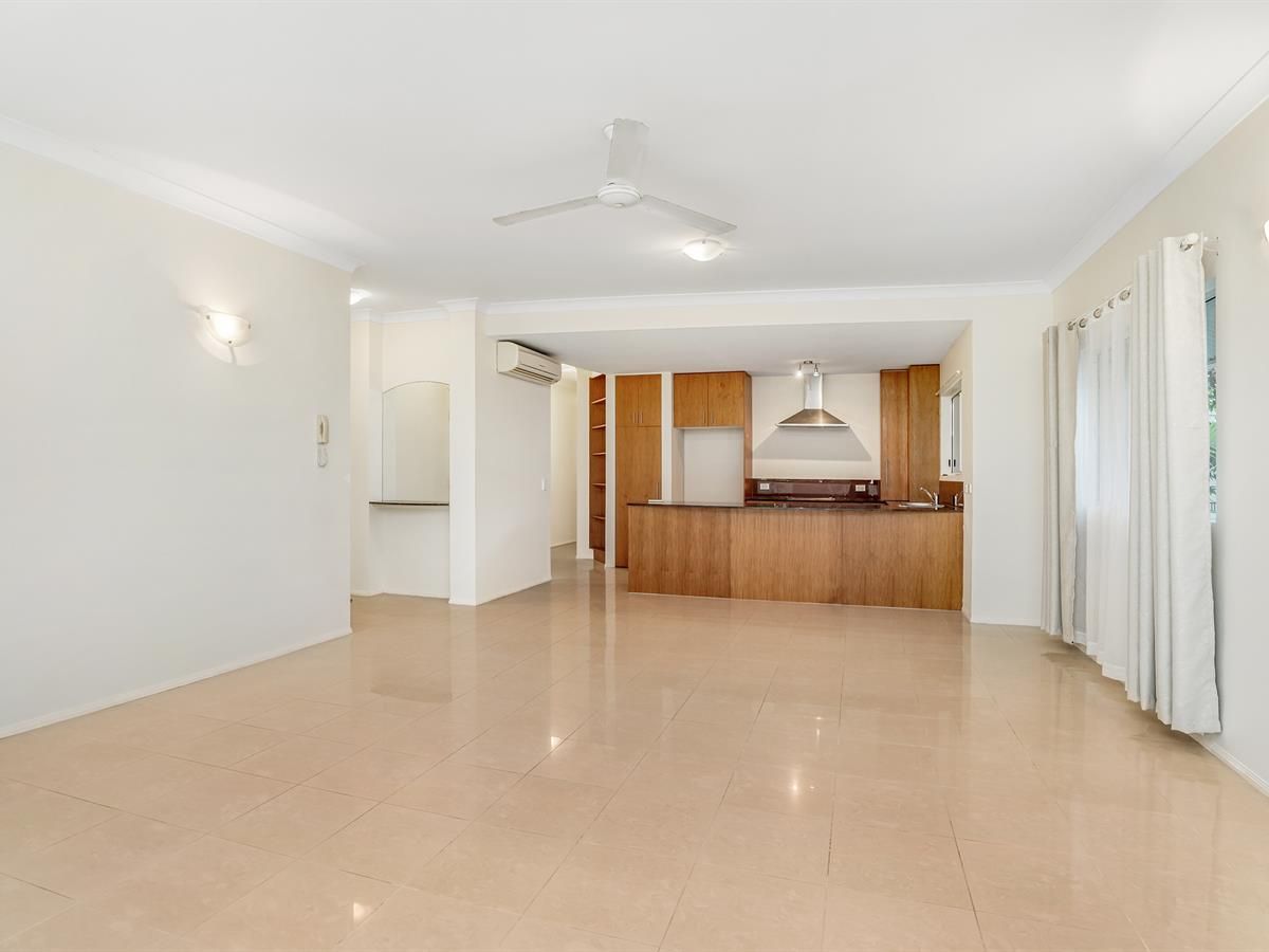 3 bedrooms Apartment / Unit / Flat in 2/23 Amphora Street PALM COVE QLD, 4879