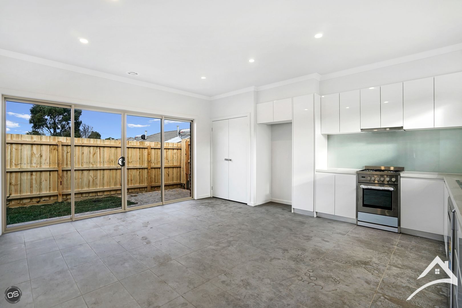 2/35 Ailsa Street South, Altona Meadows VIC 3028, Image 2