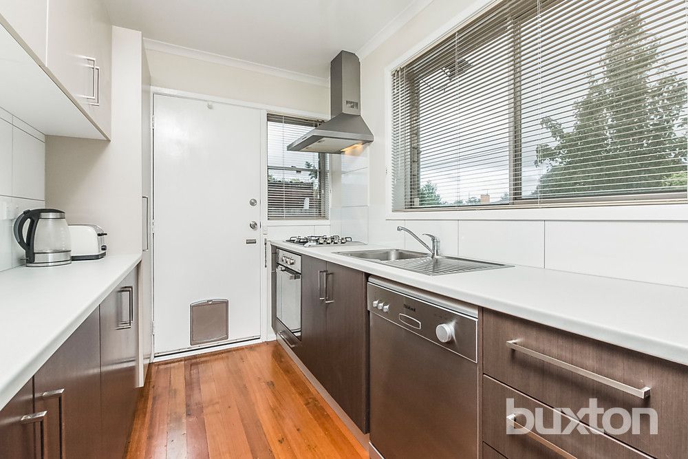 63 Graylea Avenue, Herne Hill VIC 3218, Image 2