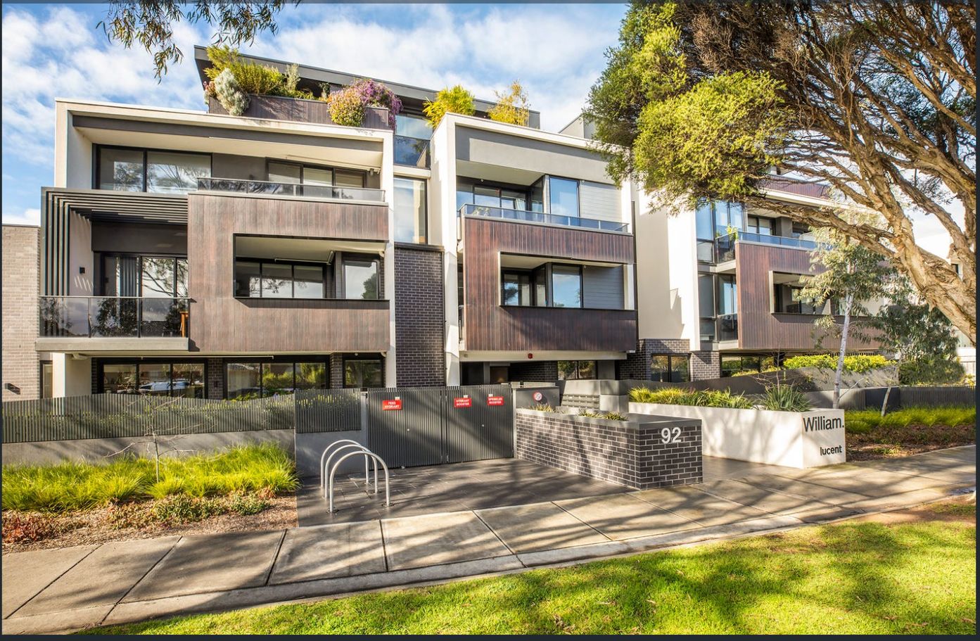 3 bedrooms Apartment / Unit / Flat in 206/92 Mimosa Road CARNEGIE VIC, 3163