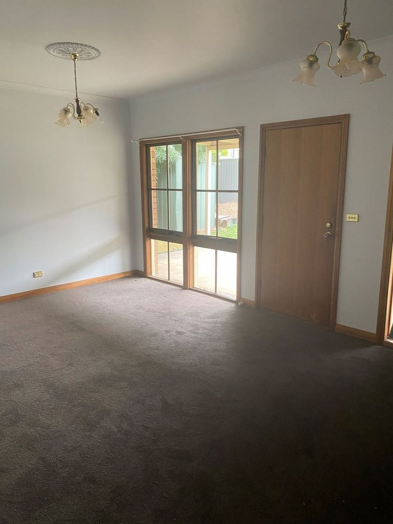 1 Potters Lane, Kangaroo Flat VIC 3555 House For Rent Domain