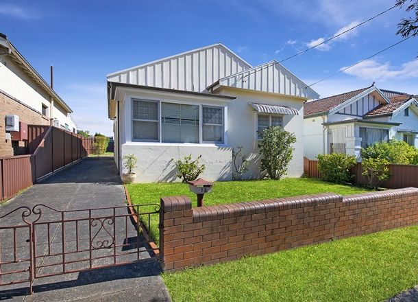 28 Woodlands Road, Ashbury NSW 2193