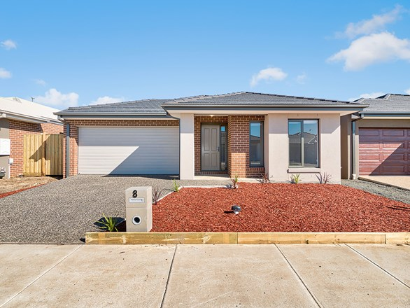 8 Athletic Circuit, Clyde VIC 3978