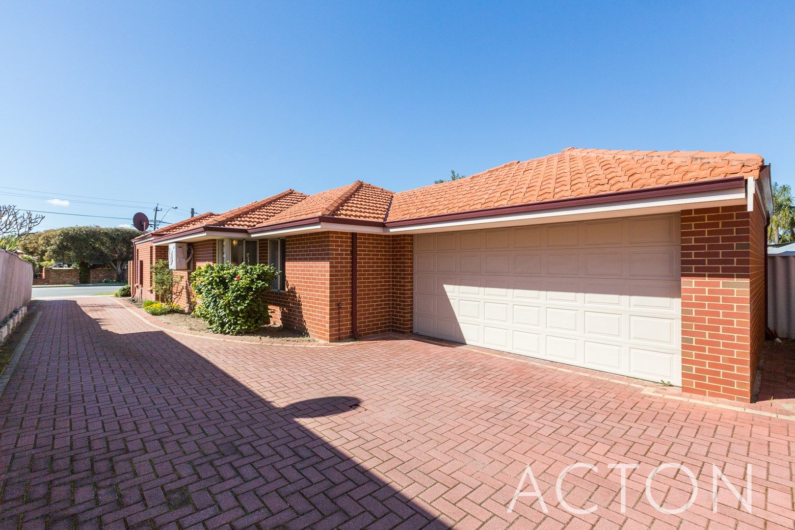 63 London Street, Mount Hawthorn WA 6016, Image 1