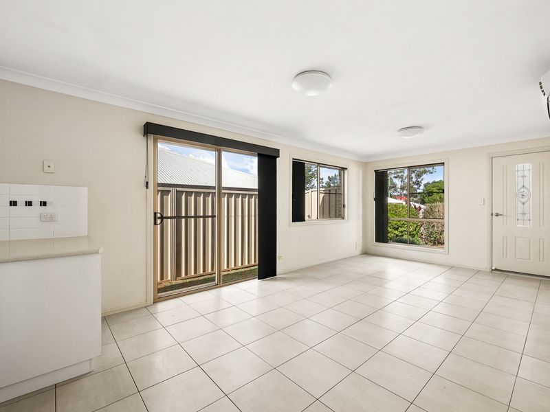 4/9 Gostwyck Street, Newtown QLD 4350, Image 1