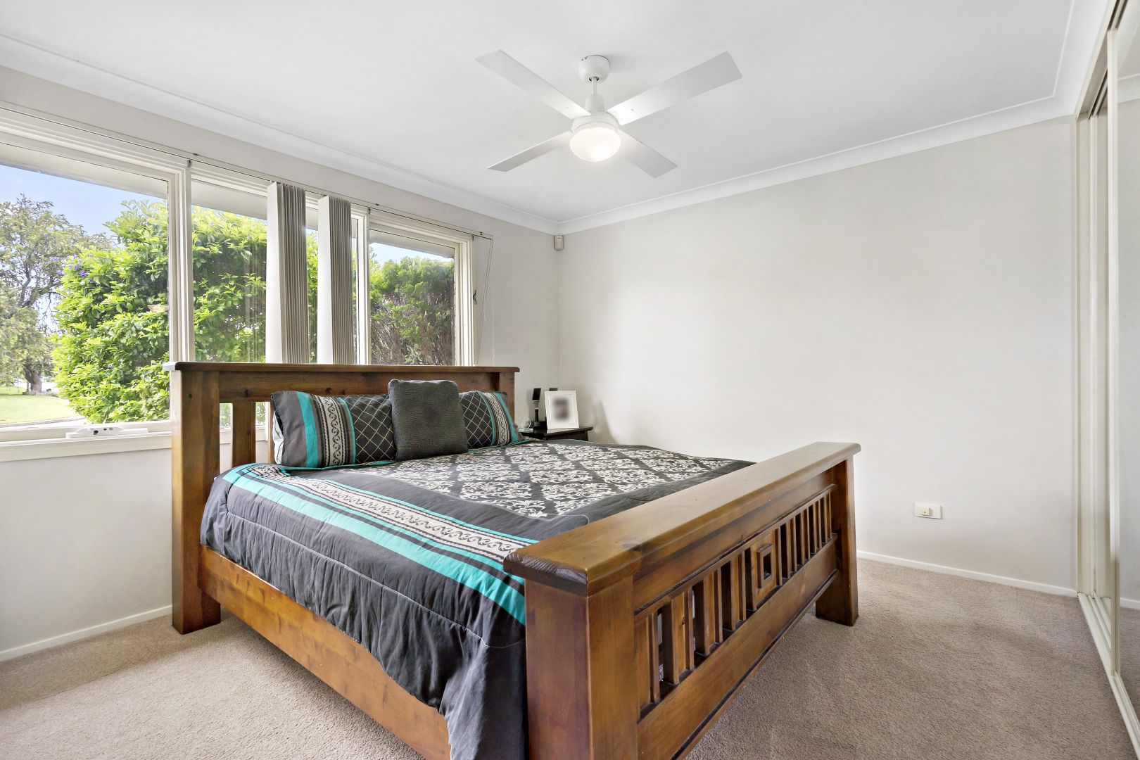 37 Carinda Drive, South Penrith NSW 2750, Image 2