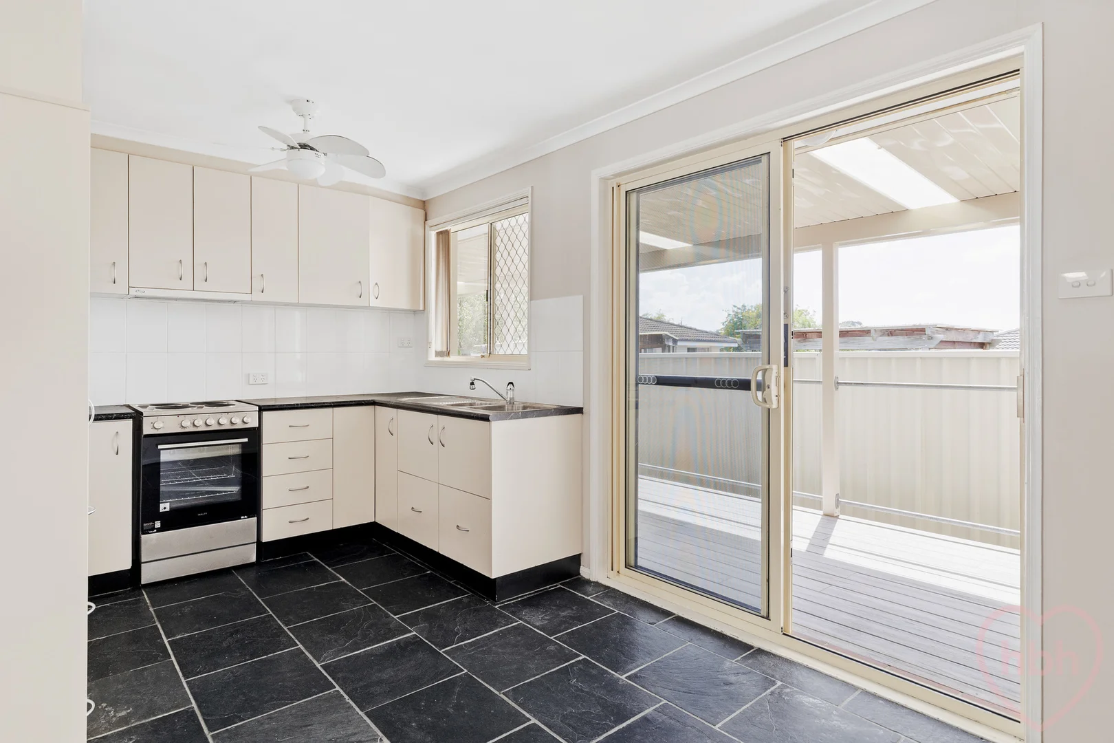 Additional image 6 of 3/57 Donald Road, Karabar NSW 2620