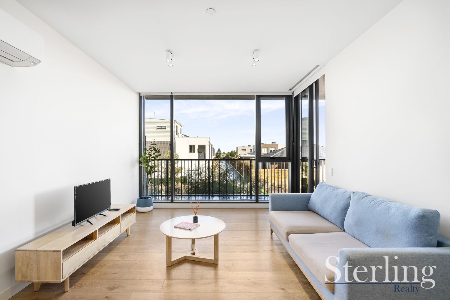 134/33 Quay Boulevard, Werribee South VIC 3030, Image 2