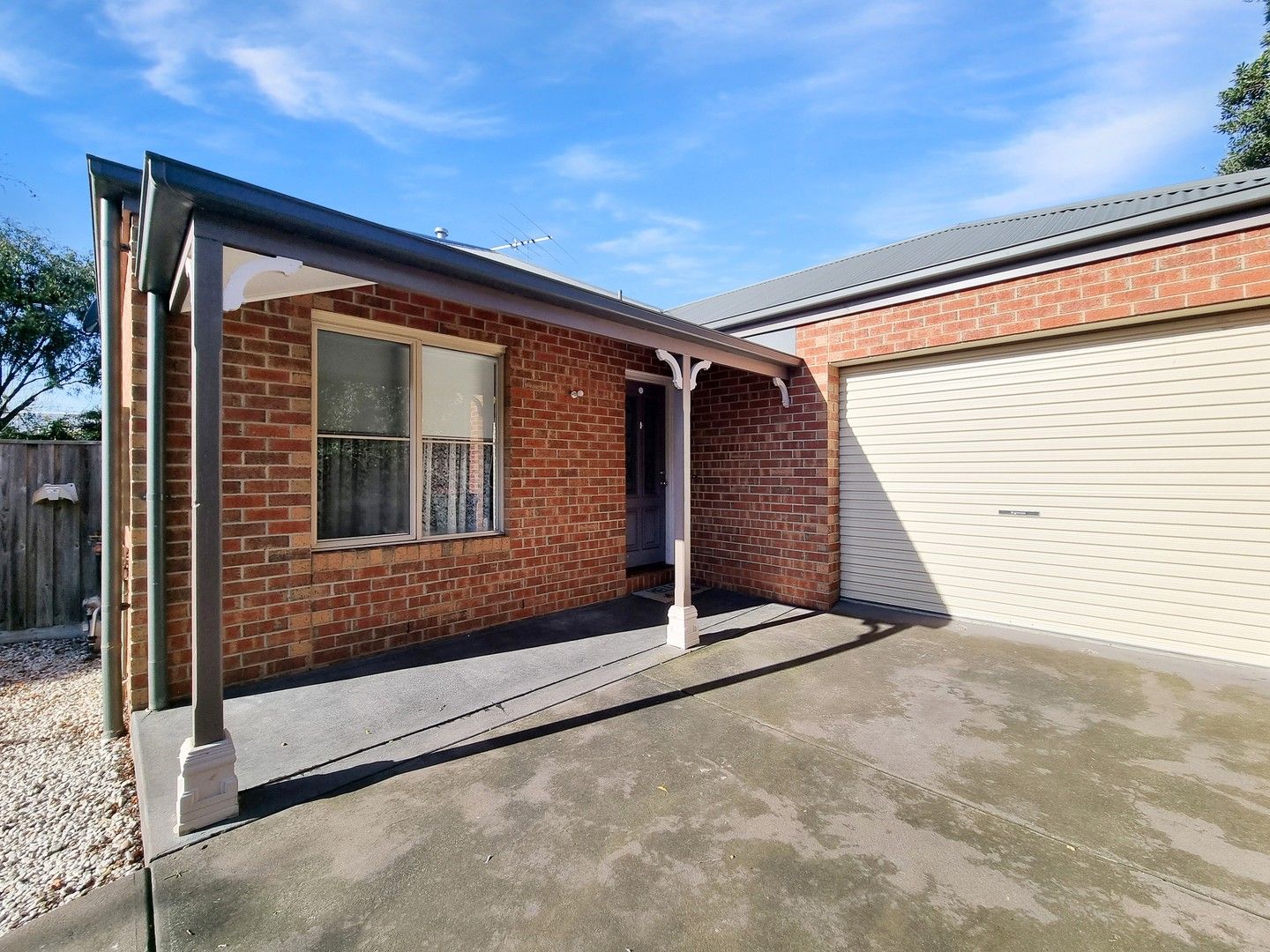 3 bedrooms House in 2/9 Resolute Drive WAURN PONDS VIC, 3216
