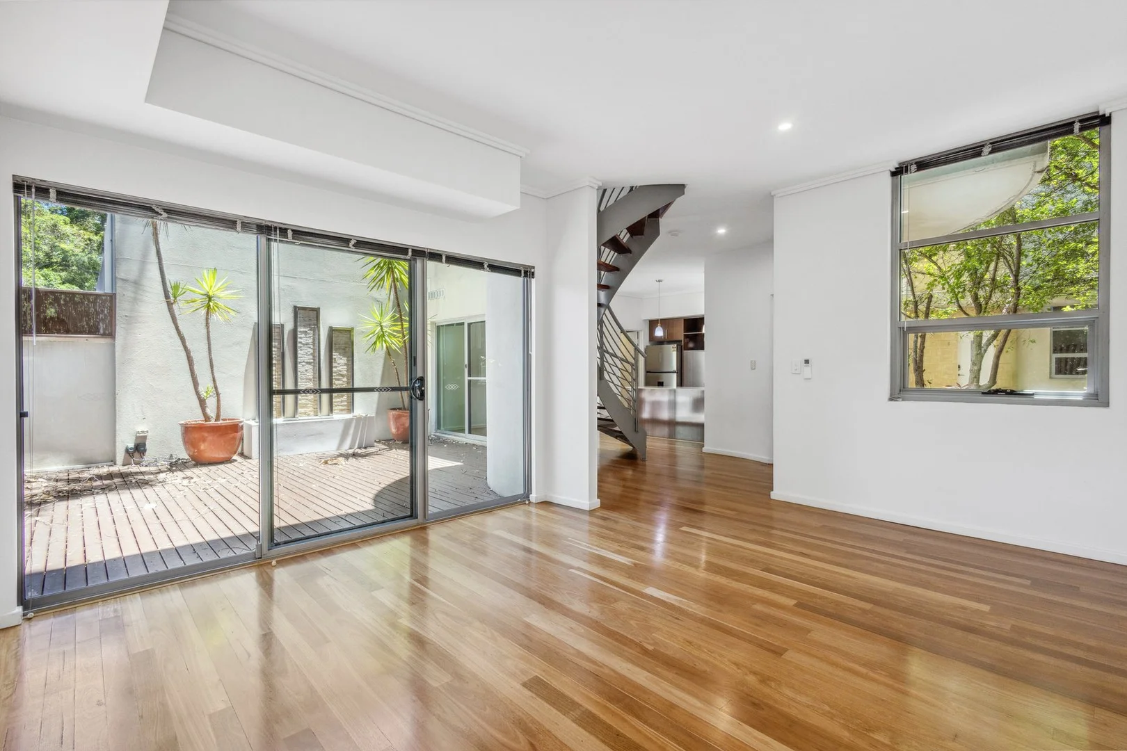 6/313 Oxford Street, Leederville WA 6007