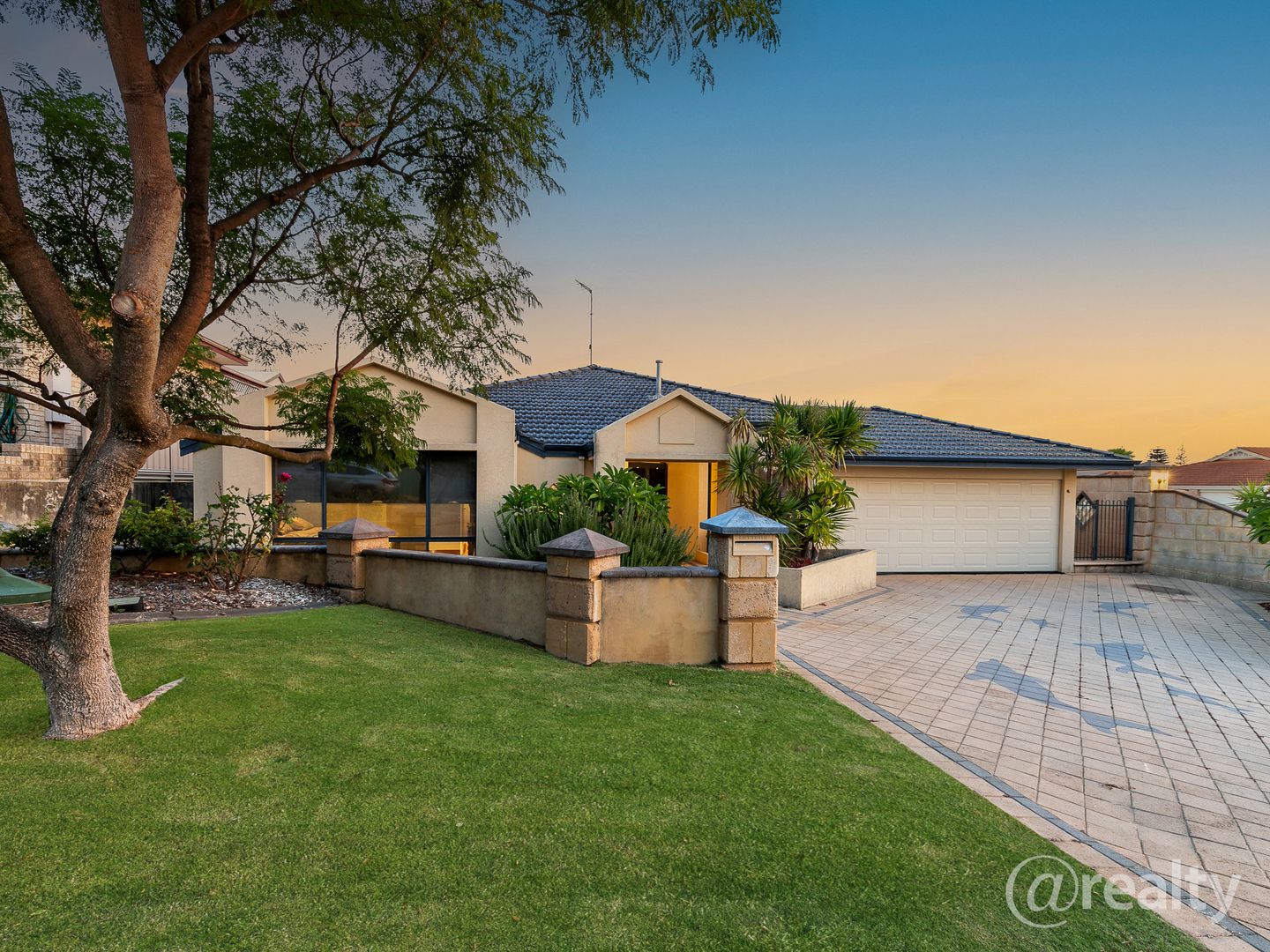 2 Cockatoo Close, Singleton WA 6175, Image 1