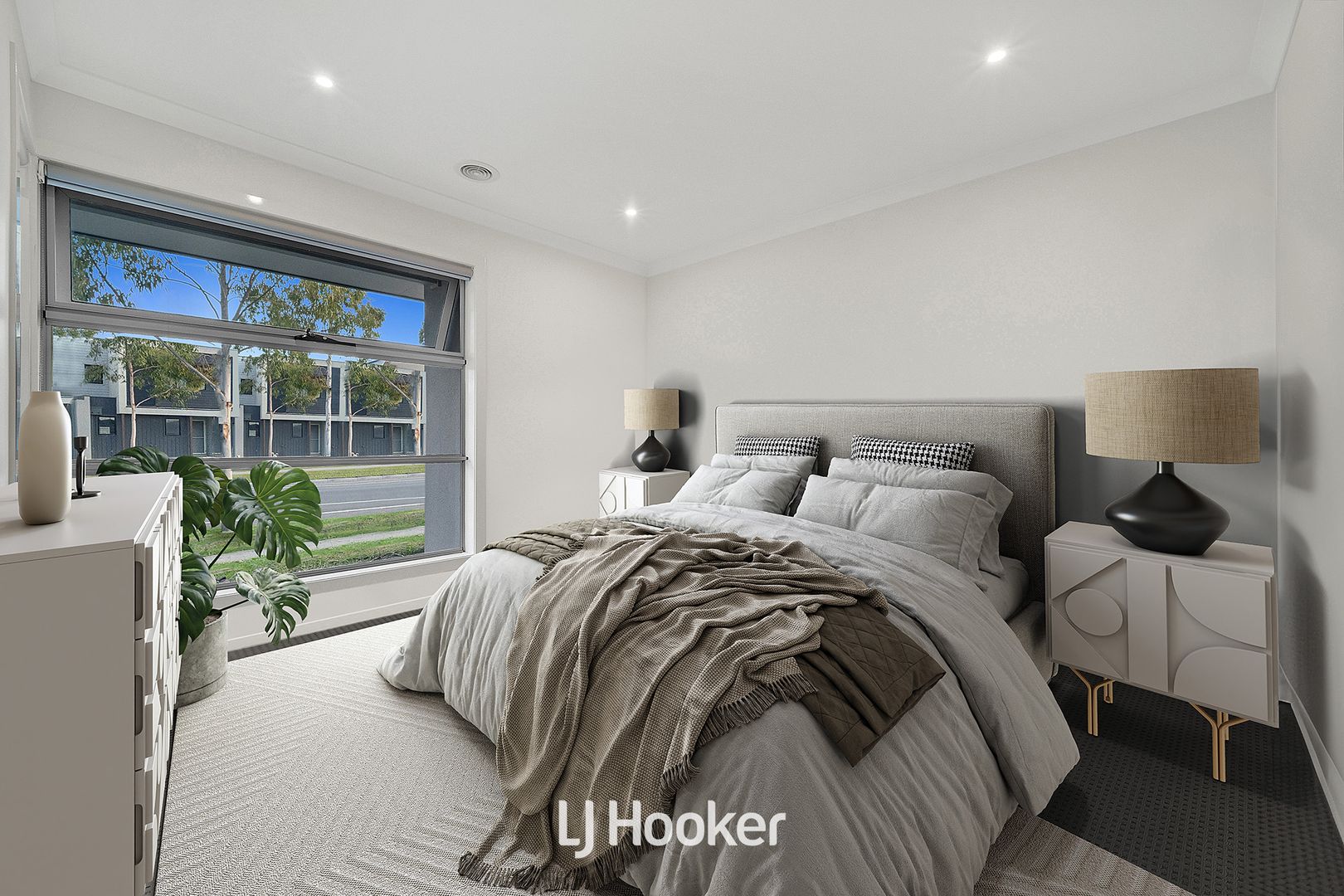 116 Elmslie Drive, Cranbourne East VIC 3977, Image 2