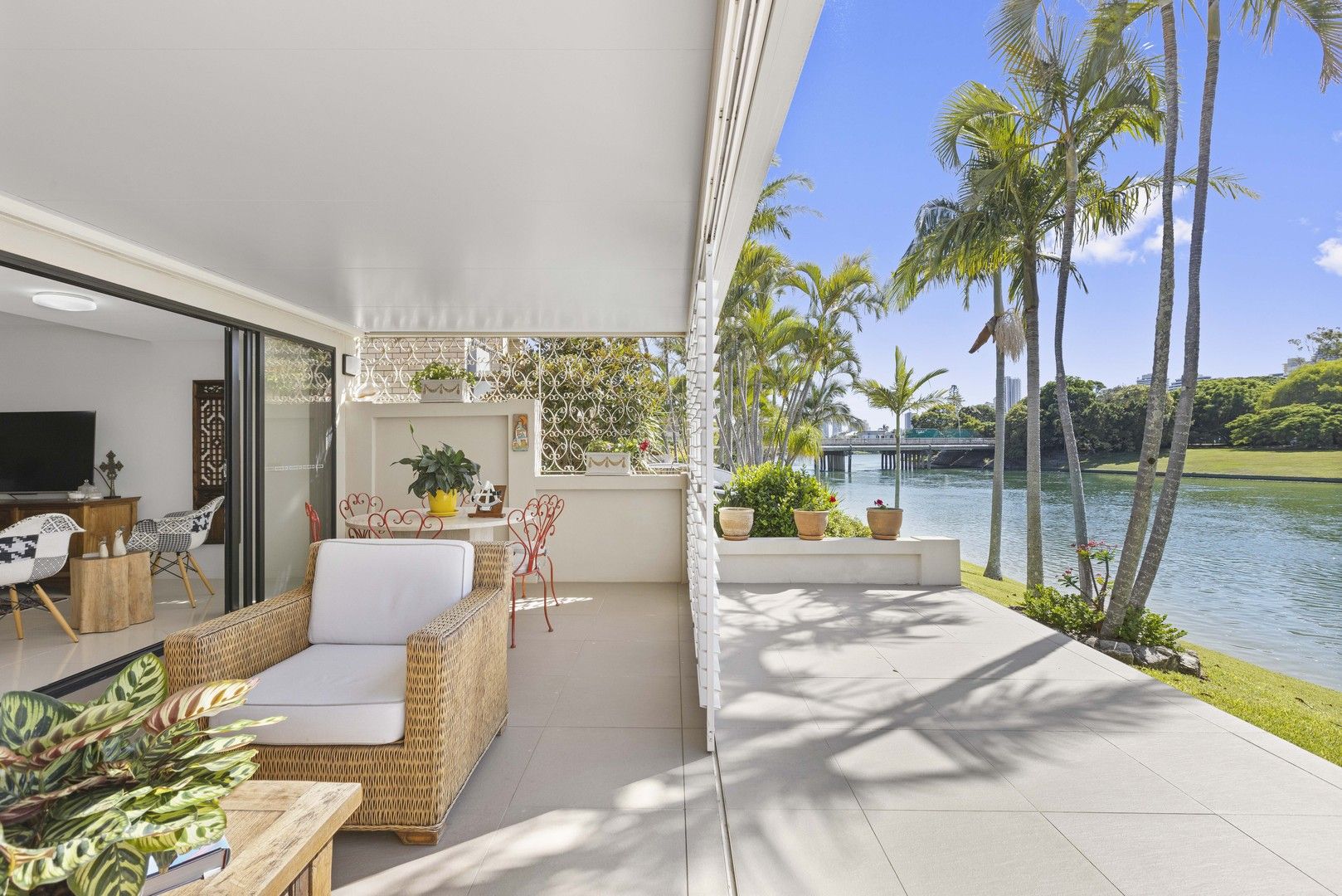 10/52 Hooker Boulevard, Mermaid Waters QLD 4218, Image 0