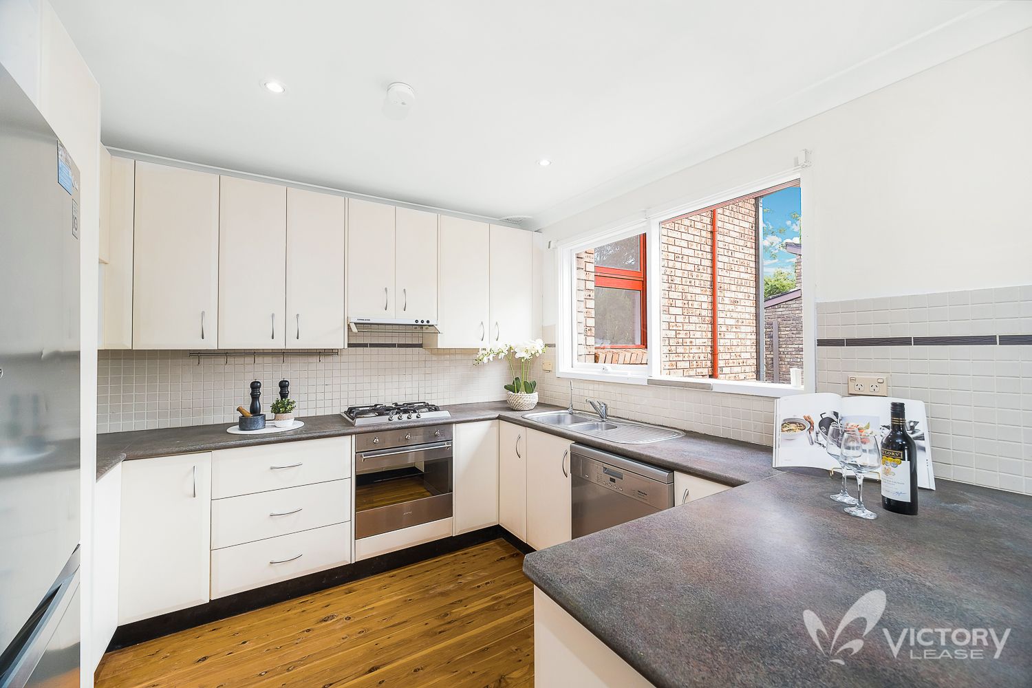 27 Leichhardt Street, Ruse NSW 2560, Image 2