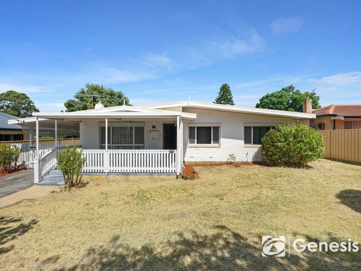 3 bedrooms House in 4 Probert Road THORNLIE WA, 6108