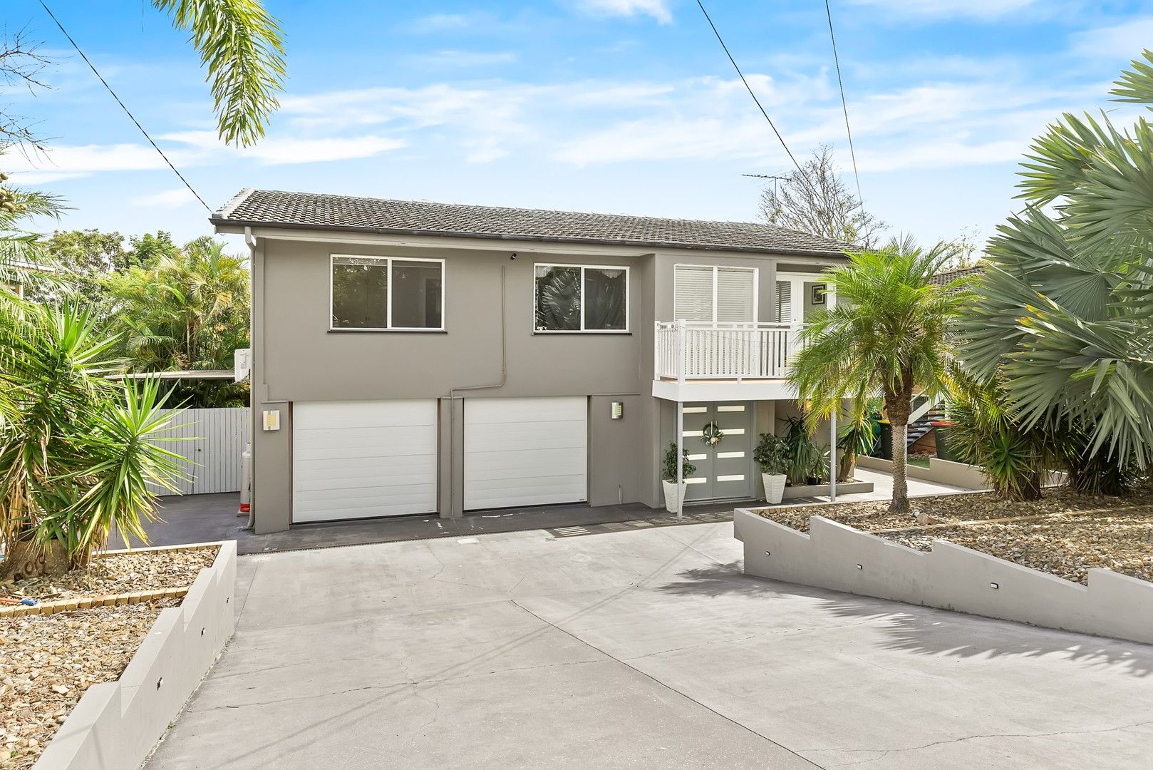 4 bedrooms House in 34 Mee Street CARINA QLD, 4152