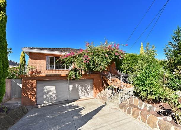 12 Montpellier Drive, Avondale Heights VIC 3034